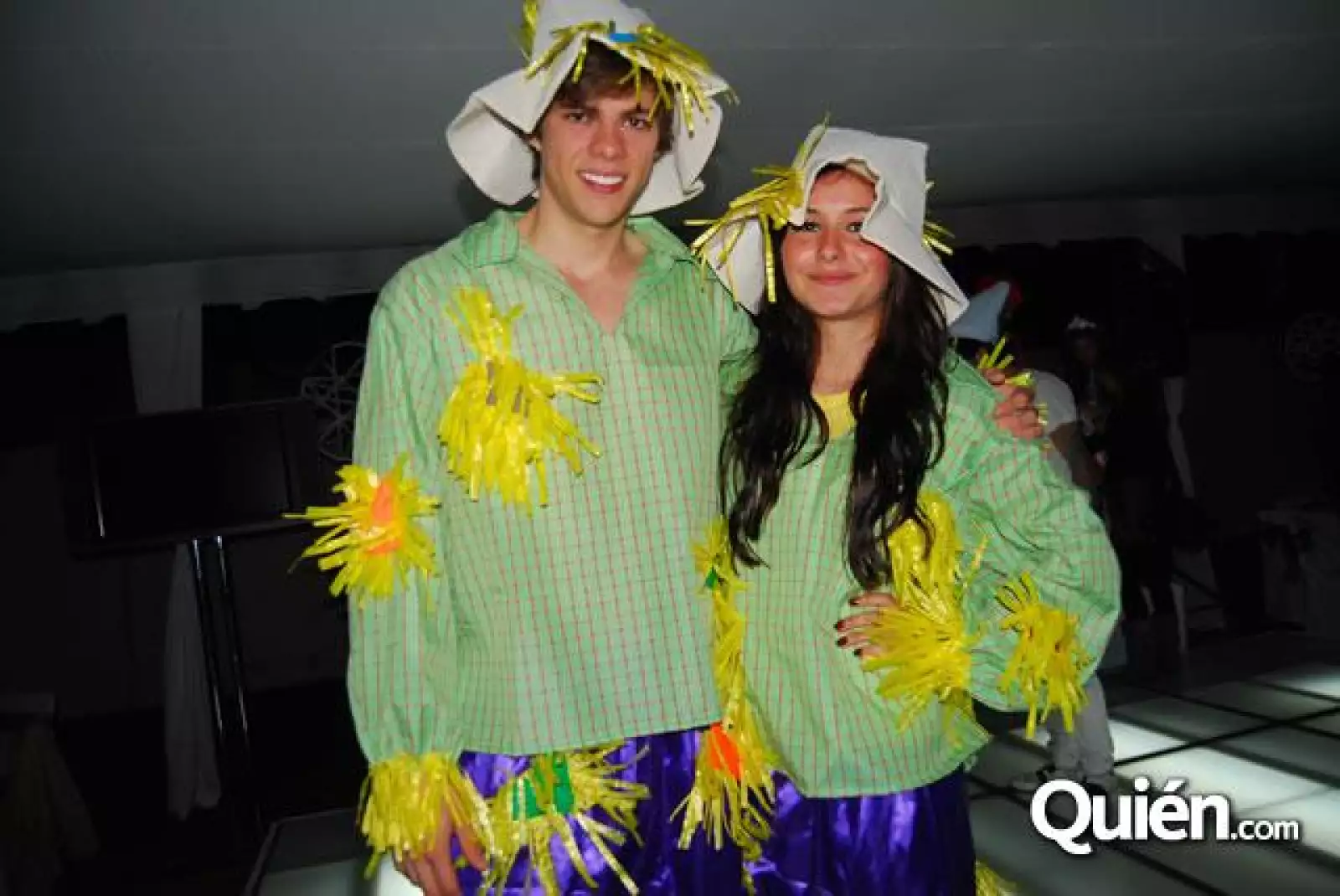 Fiesta de disfraces de parejas