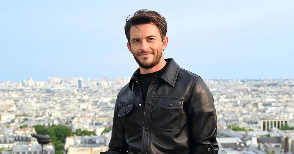Jonathan Bailey 