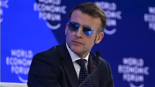 emmanuel-macron-lentes-oscuros.jpg