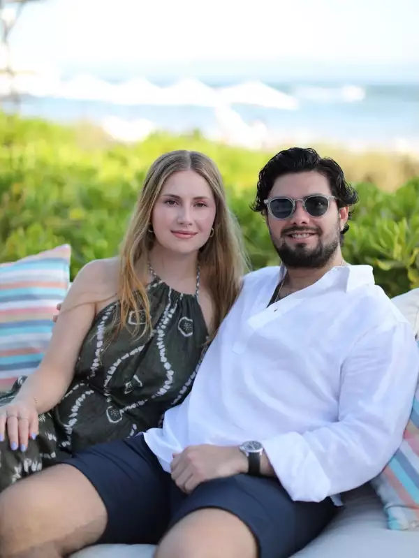 Alejandro Peña Pretelini y Marian Ralph cumplen un año de novios