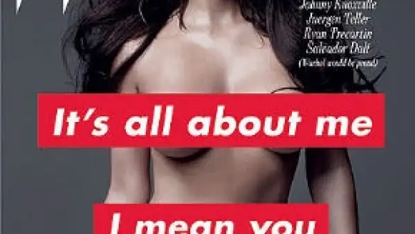 Tras su famosa portada completamente desnuda, viene a recuerdo un episodio de su reality donde ella lloraba por una sesión de fotos donde apareció desnuda hace cuatro años.