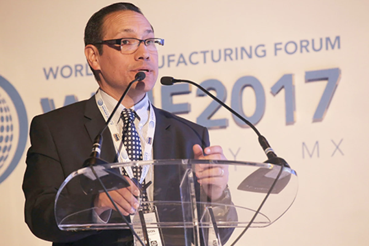 Ra�l Rend�n, irector general de Innovaci�n, Servicios y Comercio Interior de la Subsecretar�a de Industria y Comercio