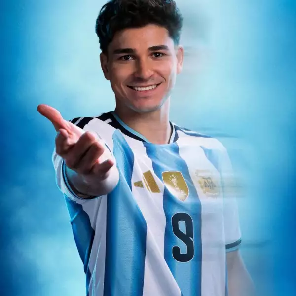 Julían alvaréz .jpg