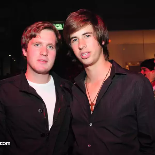 Alberto Godinez,Pablo Gortazar