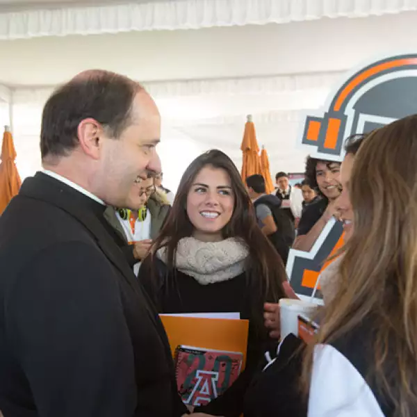 Rector Jesús Quirce,Paulina Peña