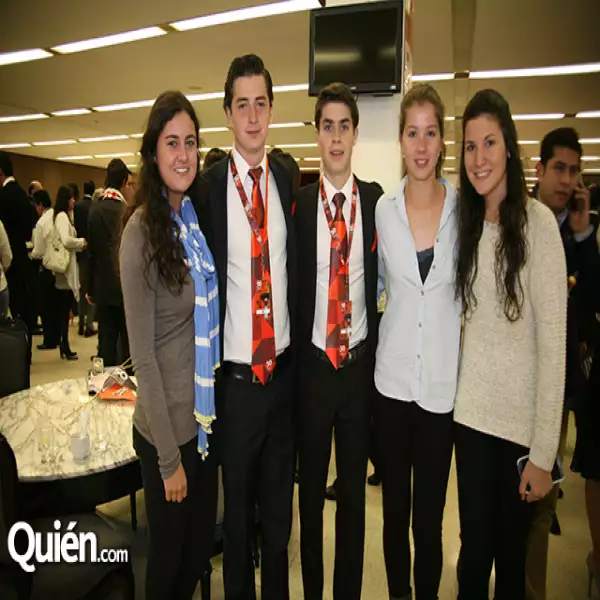 Alicia Aguilar,Patricio Mendizabal,Rodrigo Mañon, Lucía Giussani,Miriam Godegas