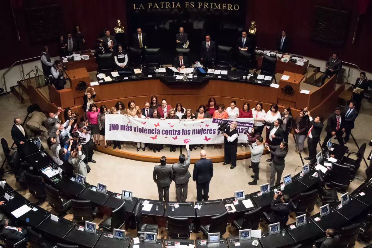 Violencia mujeres Senado