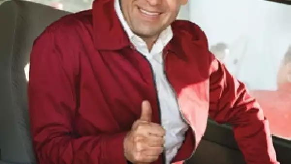 El ex alcalde de Ecatepec habla de su familia, sus aspiraciones políticas y la razón por la que fue elegido para encabezar la candidatura del PRI a la gubernatura.