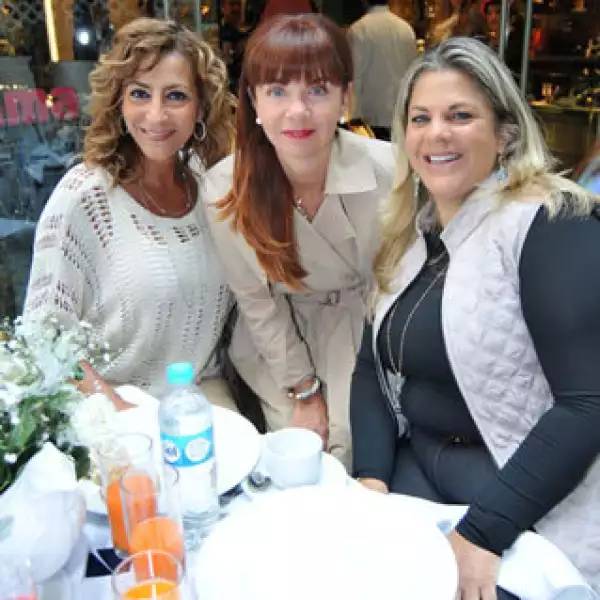 Mery Daniel, Lisette Trepaud y Mónica Daniel