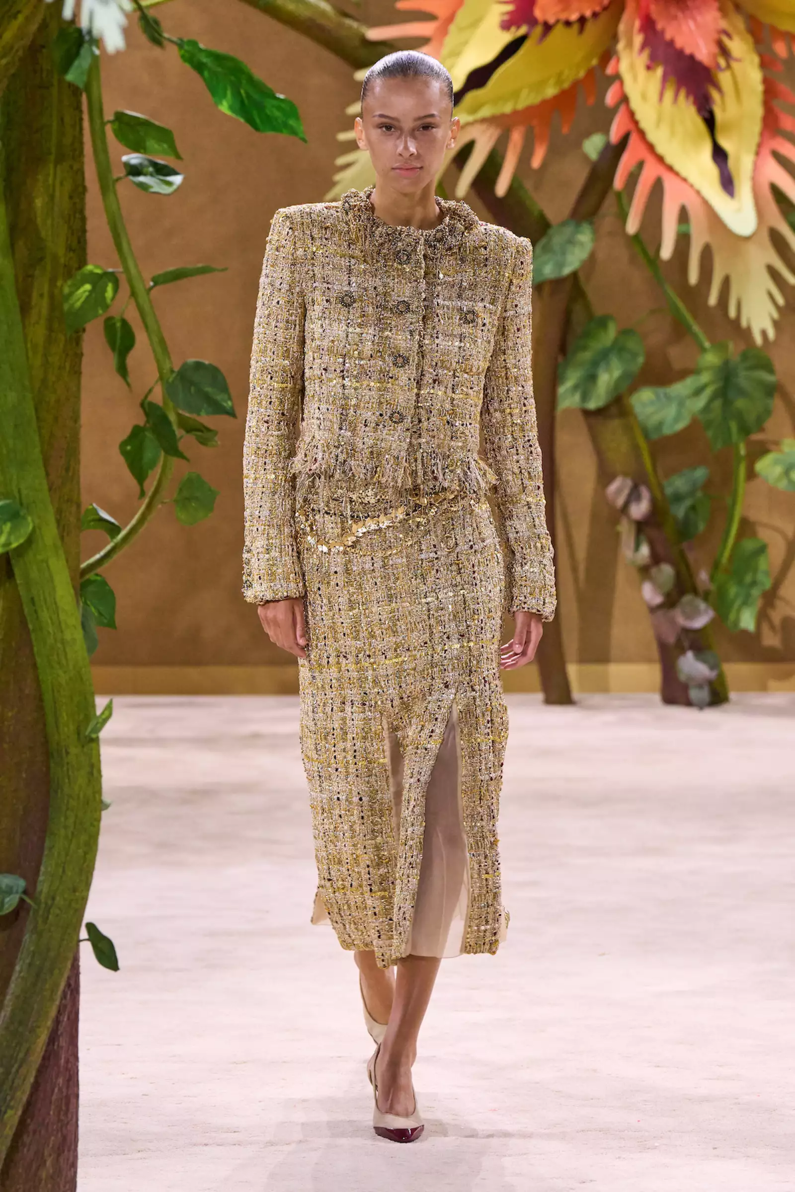 Chanel HC F26 055.jpg