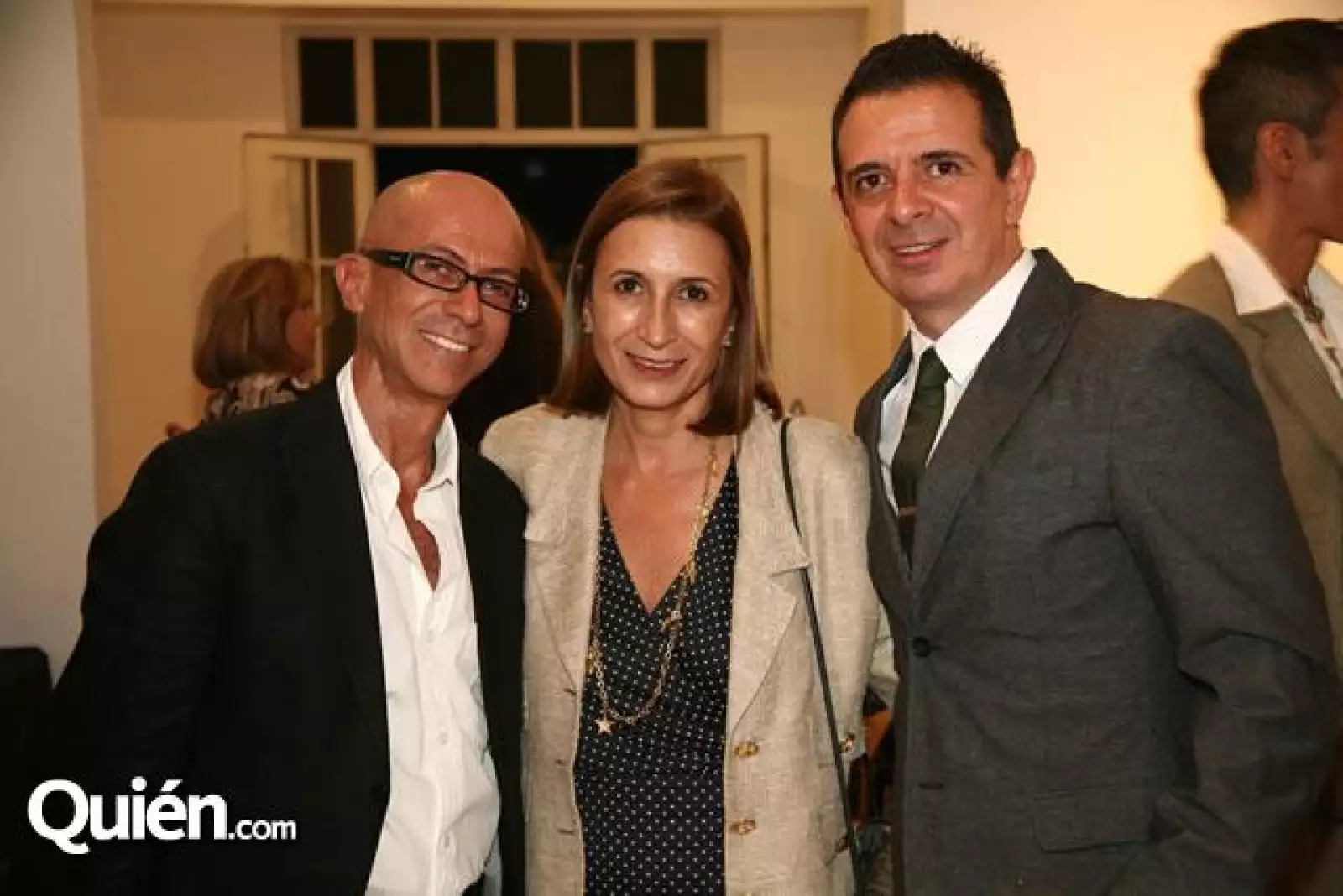 Óscar Román,Charlotte Loizaga,Eugenio Cortés