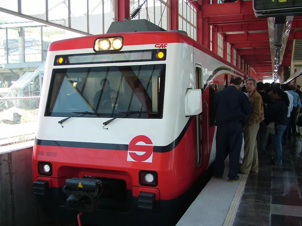 Tren Suburbano operado por CAF
