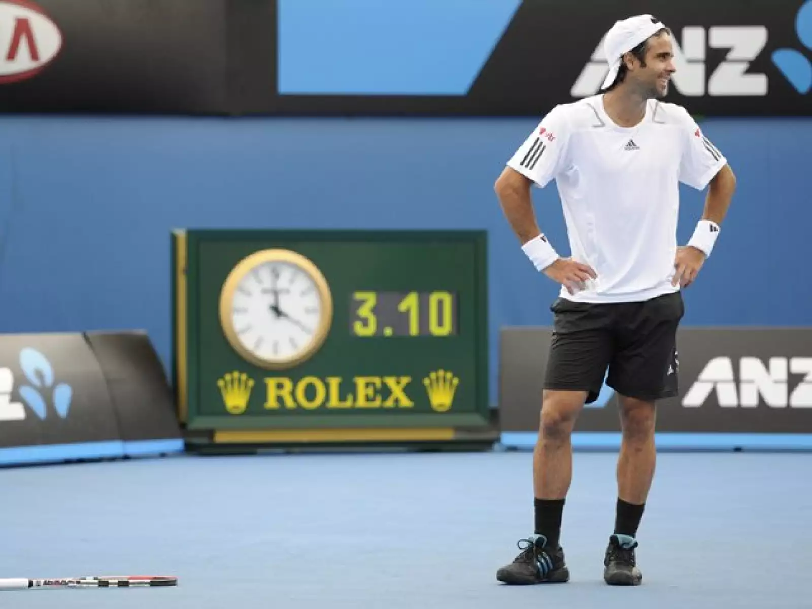 Su familia se mudó a Miami, donde continúo su carrera como tenista. Llegó a ser número uno en categoría sub-14.