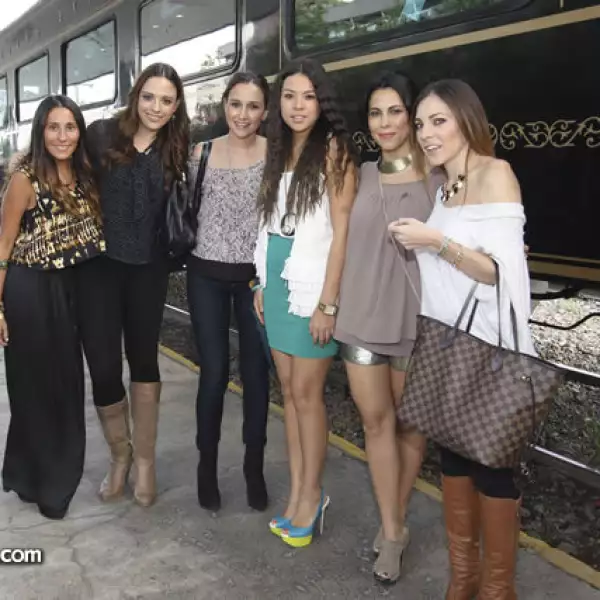 Diana Garnica, Vero Romero, María Elena López, Lily Pérez, Mariana Orendain y Laura Maza