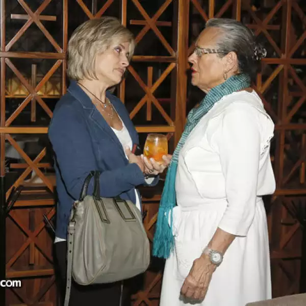 Mónica Beteta,Carmen Ramírez