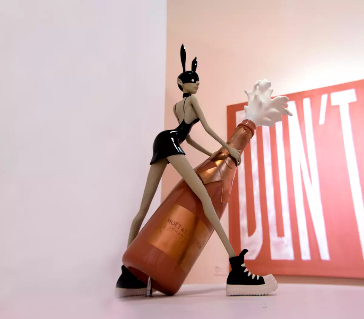 Escultura Don't Let Them Tell You.png