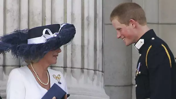 60th Anniversary Of End Of WWII - Buckingham Palace Flypast