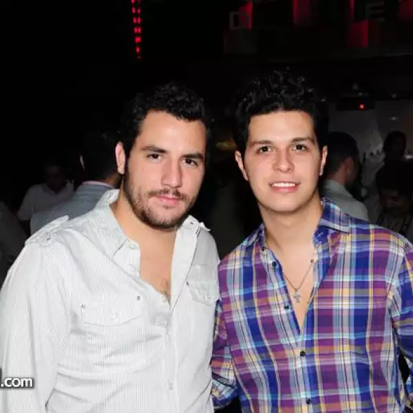 Ernesto Urrea,David R. Carballido