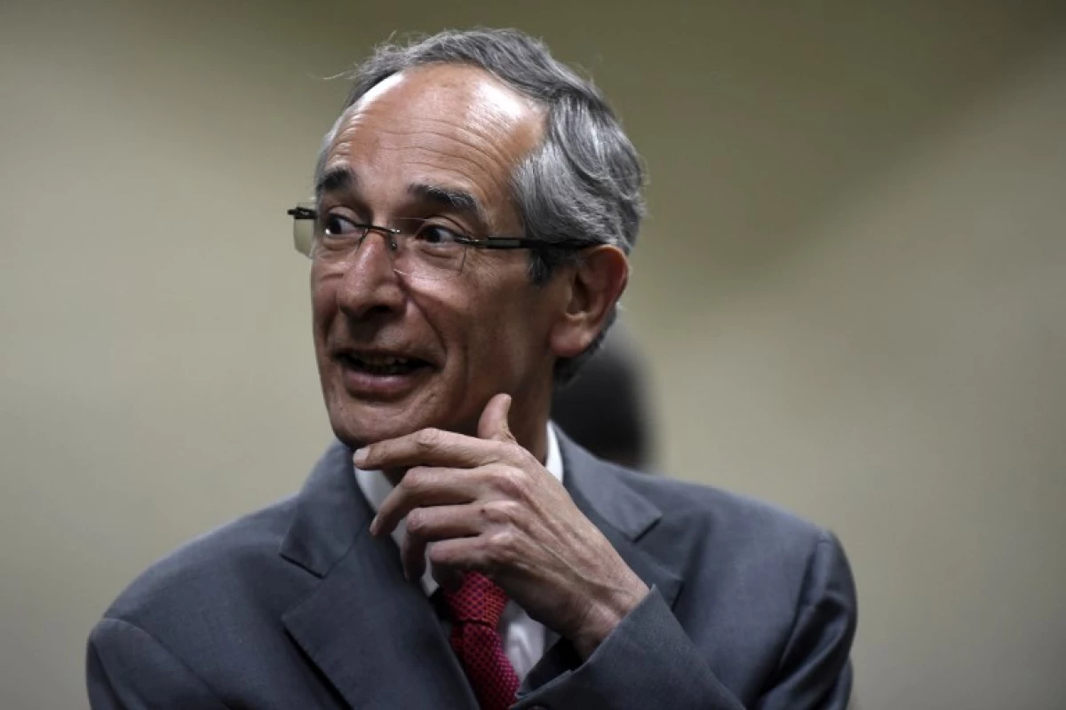 Alvaro Colom