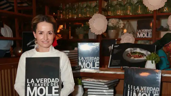 LA VERDAD A TRAVÉS DEL MOLE
