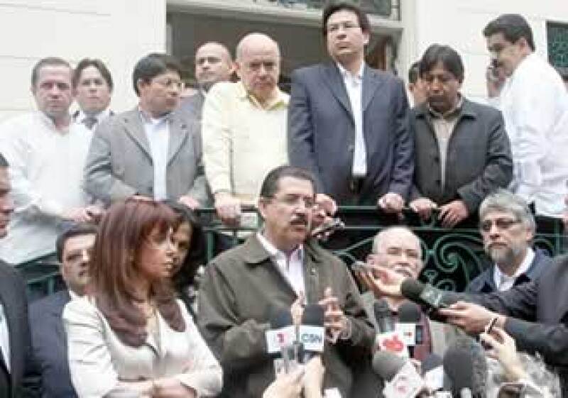 Manuel Zelaya ha recibido el apoyo de todo los países de AL. (Foto: Notimex)