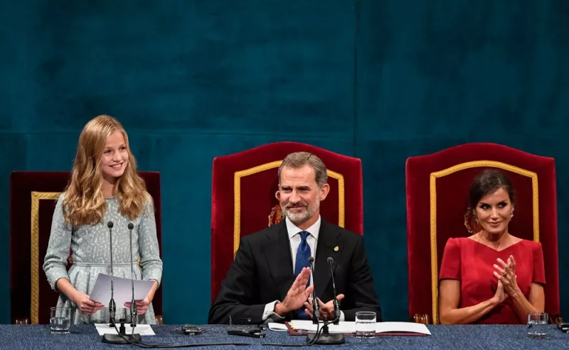 Princesa Leonor, rey Felipe y la reina Letizia