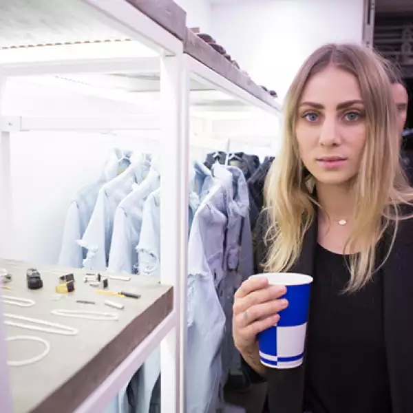Apertura de la primera tienda de su marca "Prima Volta" de Anuar Layon