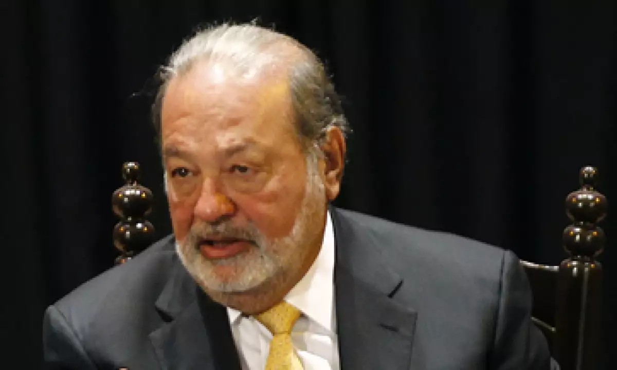 La firma de Carlos Slim propondrá un dividendo a los accionistas de 22 centavos por papel. (Foto: Notimex)