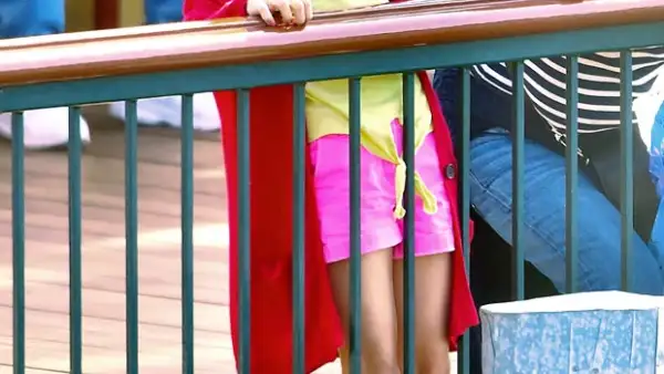 Suri acudió a principios de abril de este año a Disneyland en California.