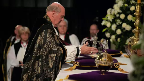El decano de Windsor, el reverendísimo David Conner
