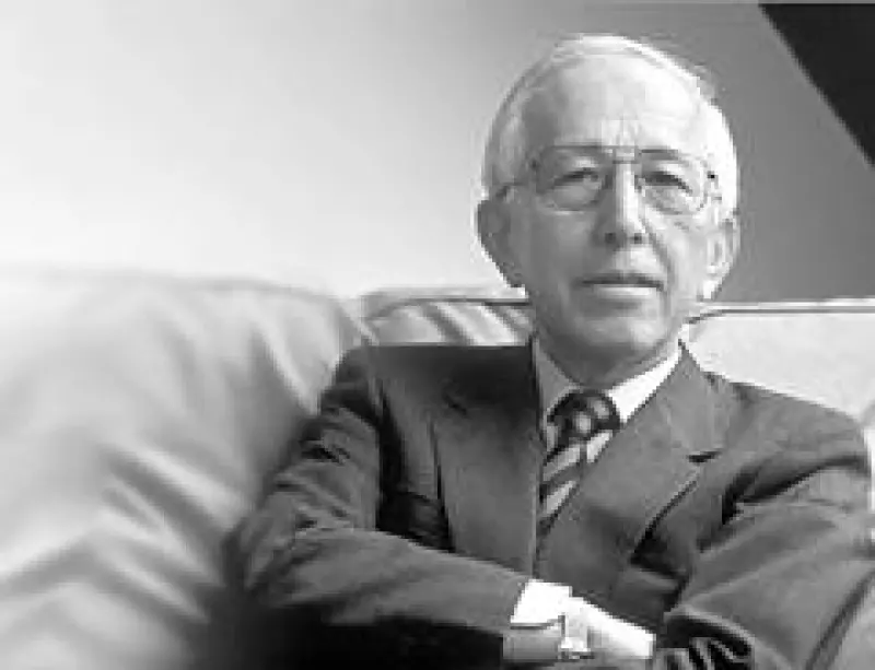 Fumihiko Maki A