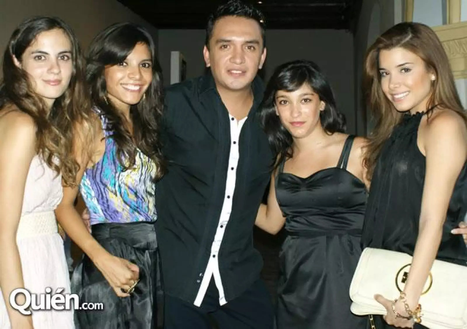 Romi Sama,Mayra Cobian,Juan Carlos Herna%u0301ndez,Sara Pen%u0303afiel y Andrea Arias