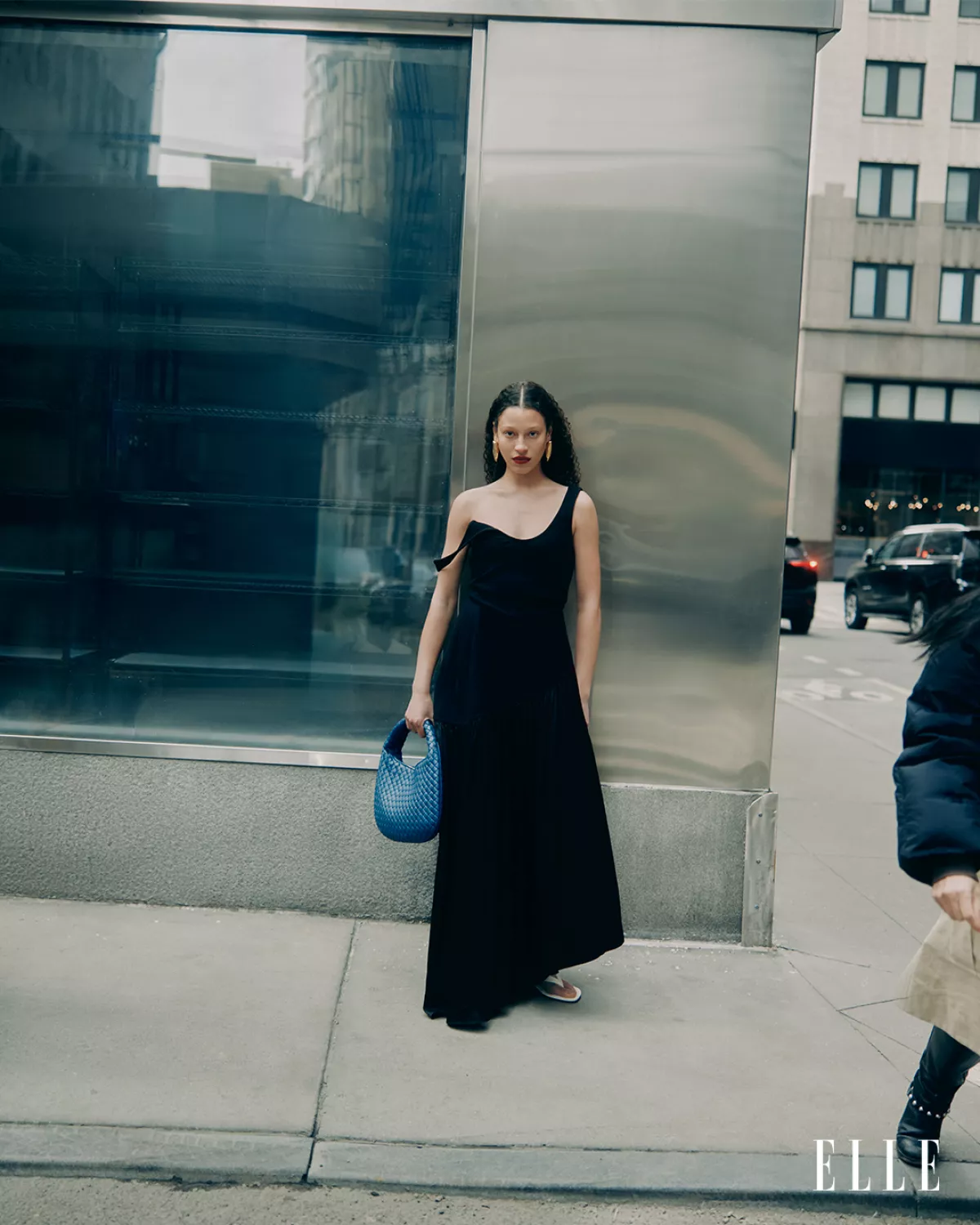 ELLE-BV-286-04.jpg