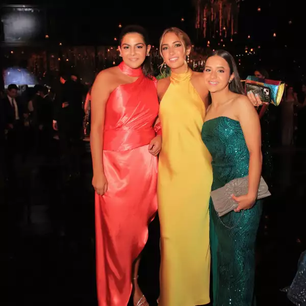 Jime Shaadi, Javiera Ribas y Valentina Villa