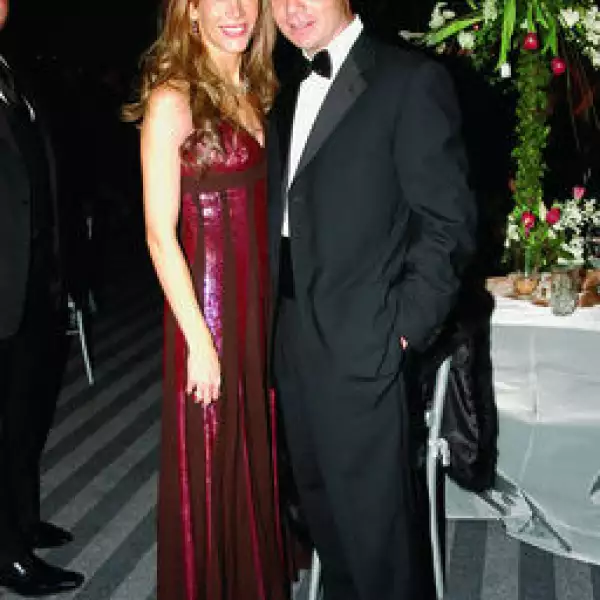 Marcela de Vázquez, Olegario Vázquez