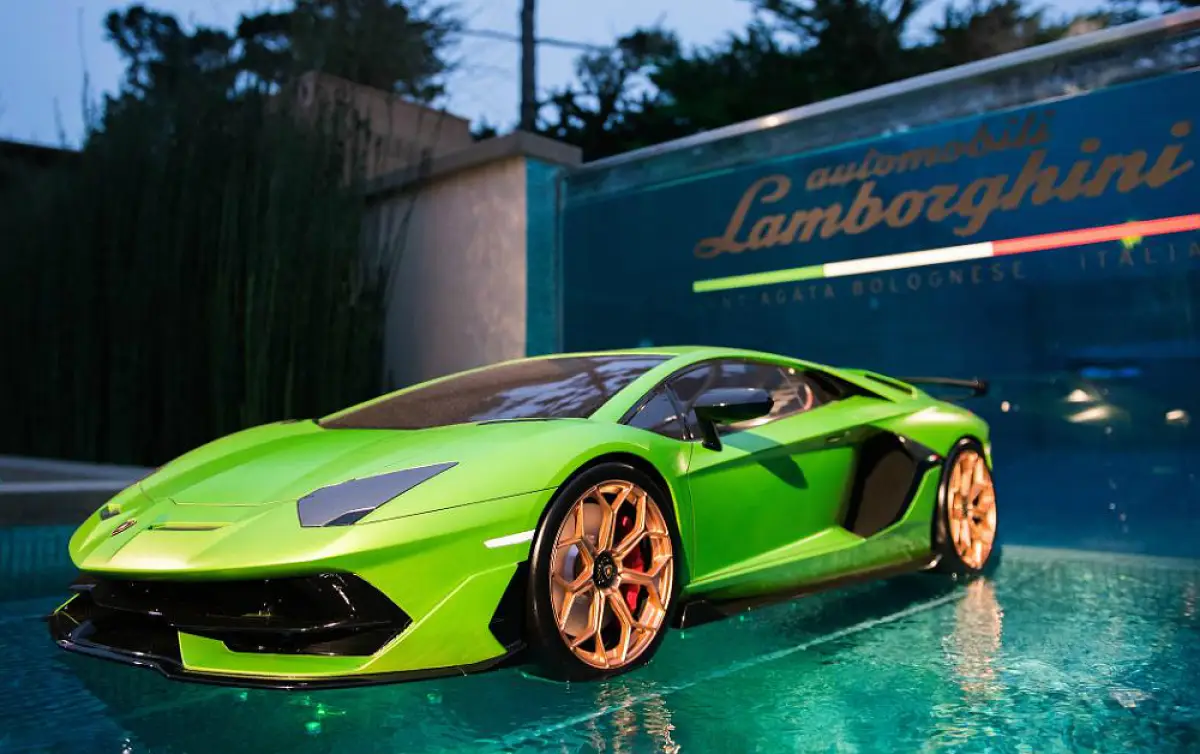 Lamborghini Aventador