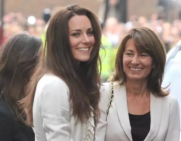 Carole se encargó que sus hijas fueran a buenas escuelas.