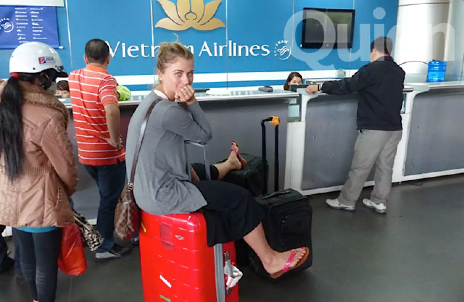 Ludwika rumbo a su luna de miel. La pareja viajó durante un mes a Tailandia, Vietnam y Singapur.