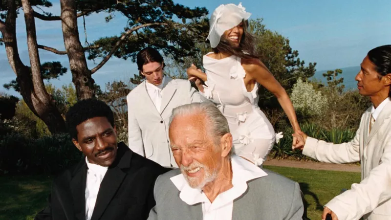 Jacquemus presenta una colección para novias, novios y hasta invitados