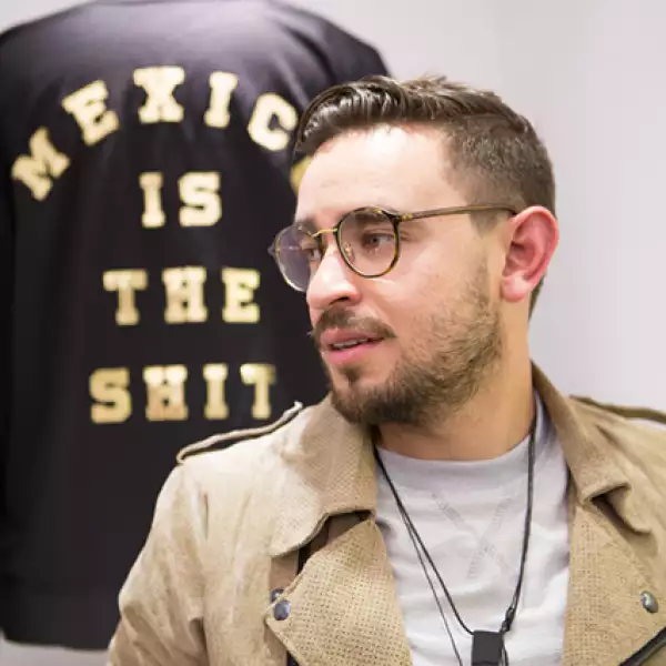 Apertura de la primera tienda de su marca "Prima Volta" de Anuar Layon