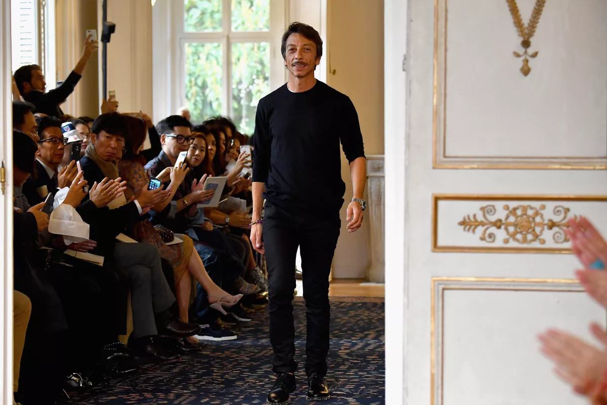Pierpaolo Piccioli anuncia su salida de Valentino tras 25 años de trabajo