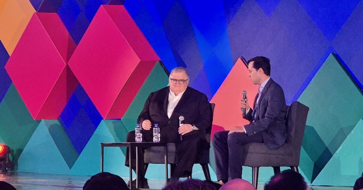 Carstens finansal sistemde inovasyon ve güveni birleştirme çağrısında bulundu