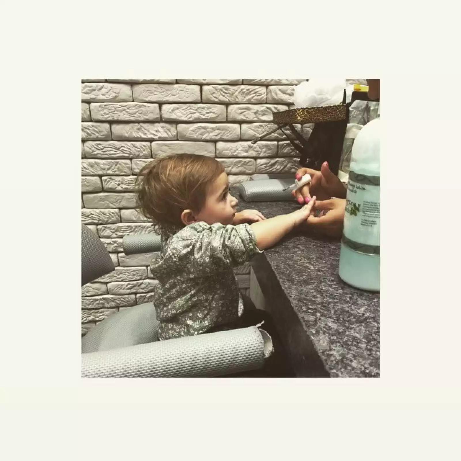 Olivia ha mostrado su lado femenino desde chiquita.