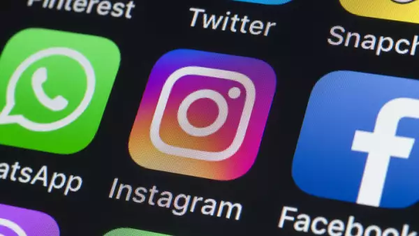 WhatsApp, Instagram, Facebook.