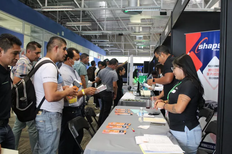 Michelin y Querétaro activan plan laboral para empleados afectados por cierre de la planta