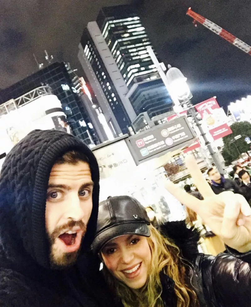 La cantante colombiana se encuentra feliz a lado de Piqué y sus hijos en la capital de Japón donde se tomaron unos días luego del triunfo de Barça.