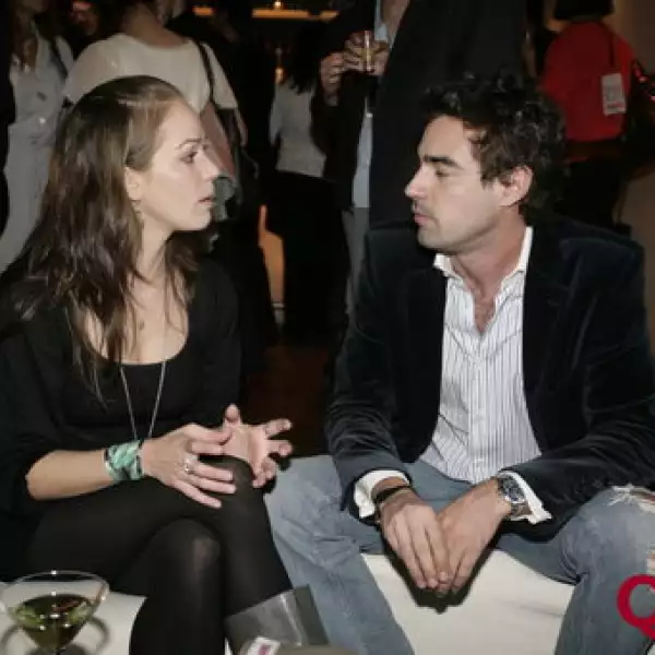 Laisha Wilkins, Arturo Anaya