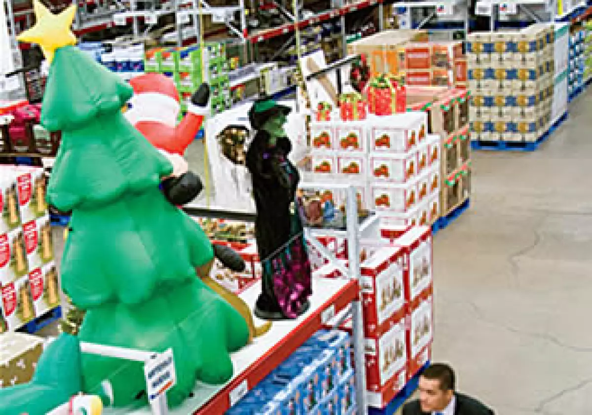 Wall Mart es una de las empresas defensivas ante la crisis por vender productos de primera necesidad.  (Foto: Especial)