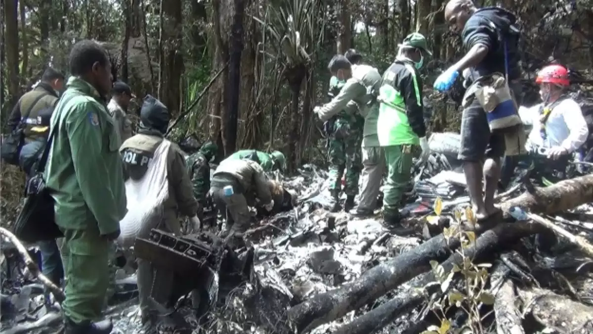 avion indonesia rescate