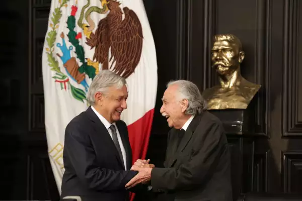 Medalla Belisario Domínguez Carlos Payán